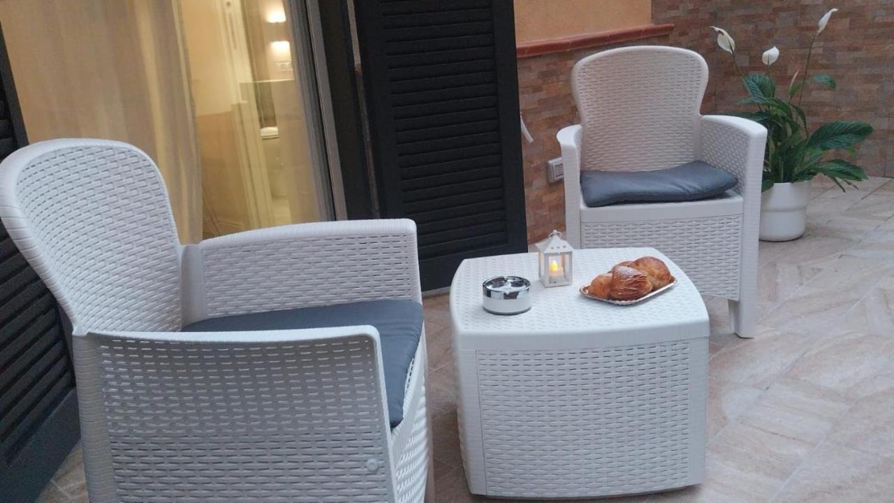 Alery Hotel Napoli Exterior foto