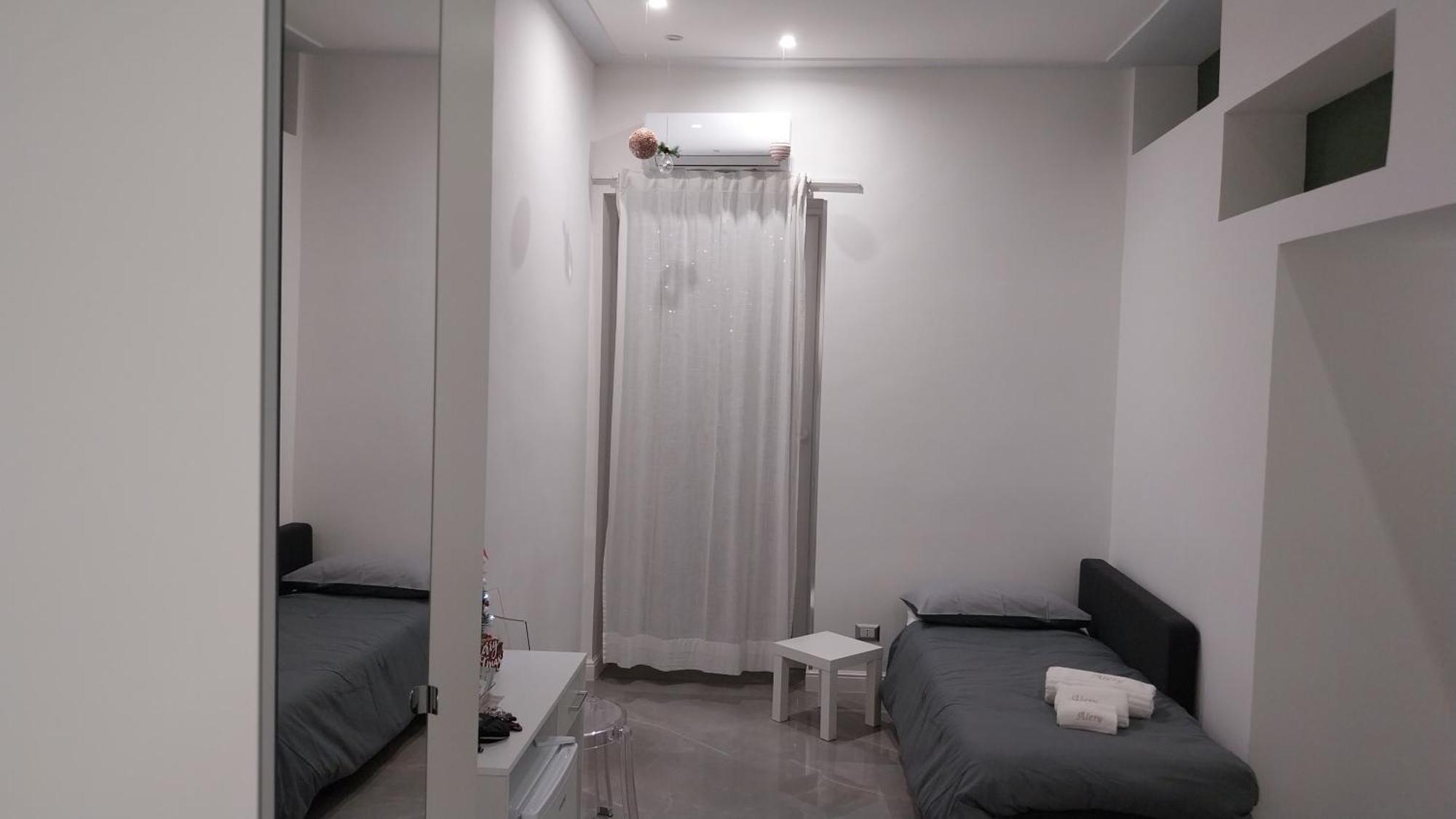 Alery Hotel Napoli Cameră foto